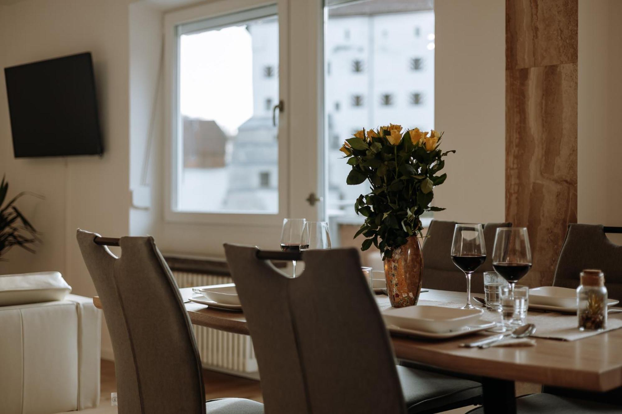 Stilvolles Appartement Mit Blick Auf Das Dreifluesse-Eck Passau Exterior foto
